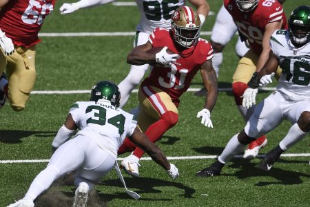 "Trash" MetLife Stadium Turf Blamed for Slew of Injuries to 49ers