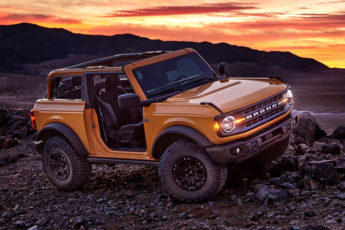 2021 Ford Bronco doorless off-road Sasquatch model with a stick shift