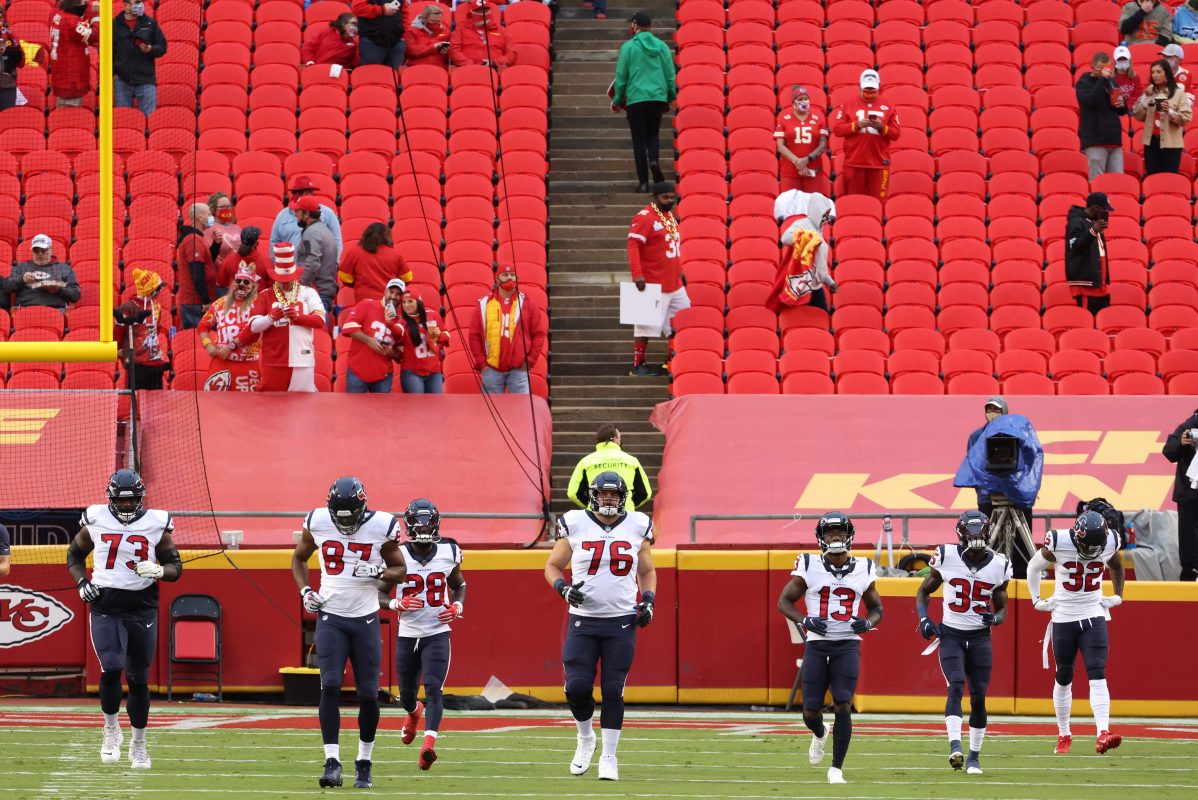 Chiefs Fan From NFL Opener Tests Positive for COVID-19, 10 Quarantined