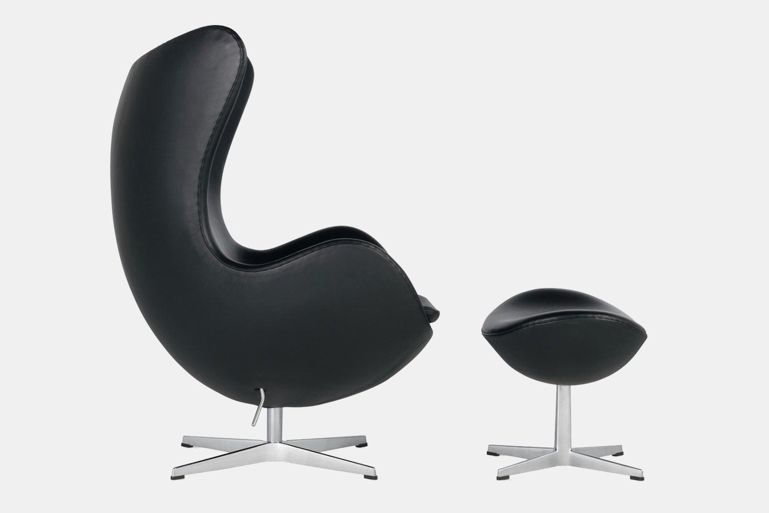 Design Within Reach Egg Chair with ottoman designed by Arne Jacobsen for Fritz Hansen