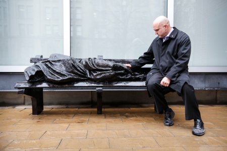 homeless jesus statue