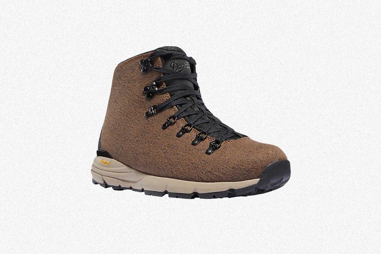 Deal: The Reliable, Good-Looking Danner Mountain 600 Is on Sale