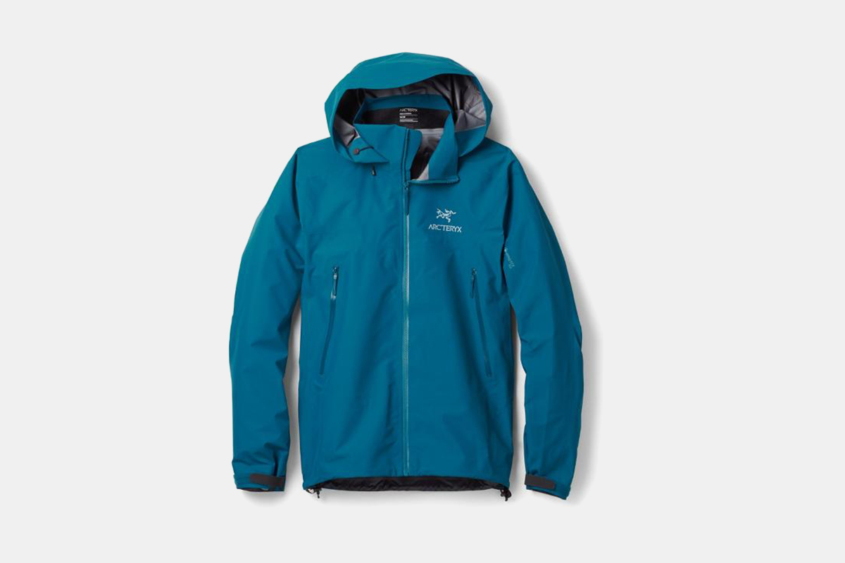Deal: A Legendary Arc’teryx Skiing Jacket Is $240 Off at REI