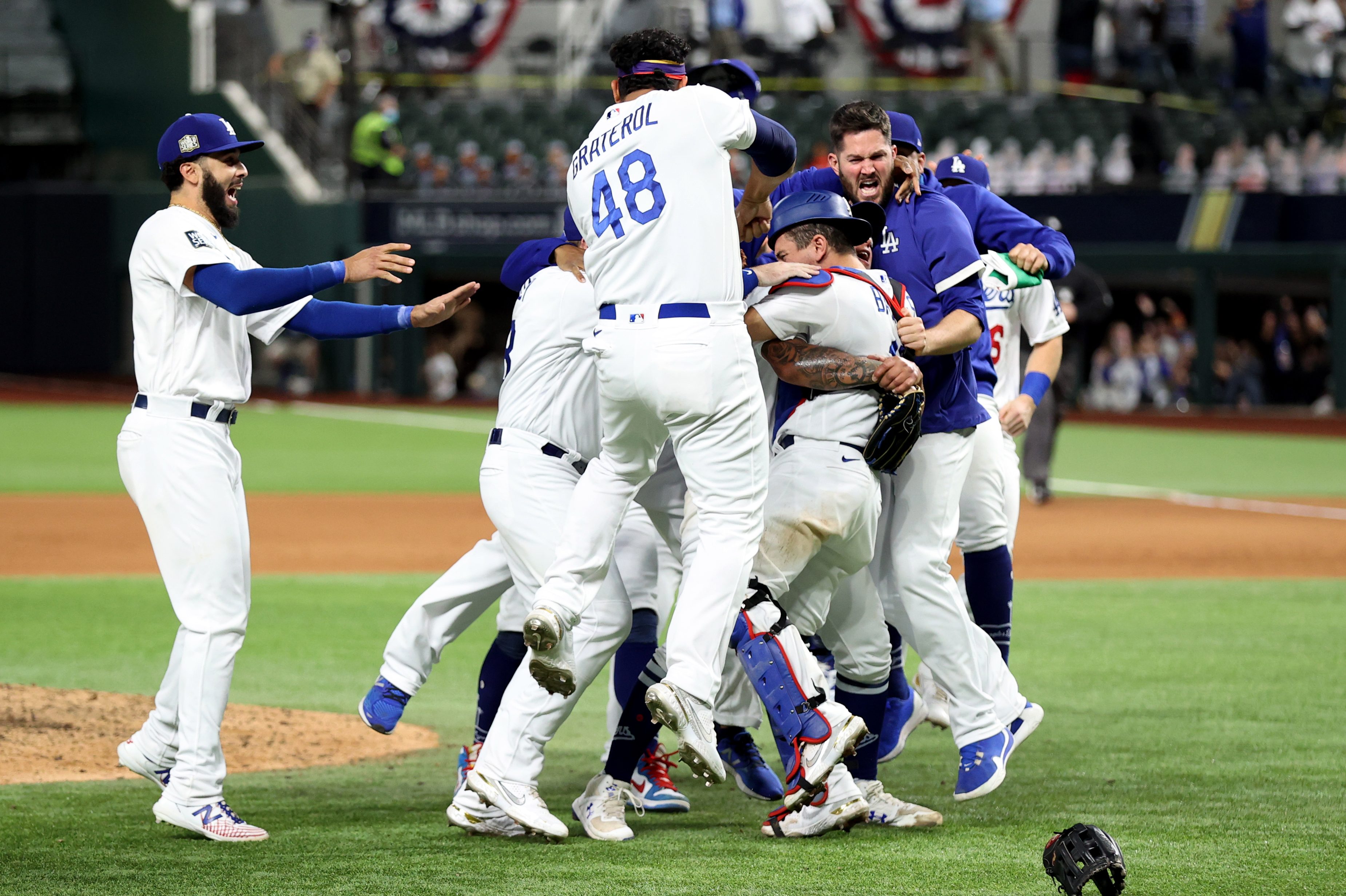 LA Dodgers Win World Series as Kevin Cash Call Doesn't Pay Off
