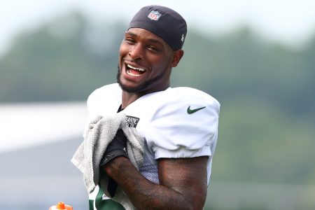 Chiefs Bolster Super Bowl Chances, Sign Ex-Pro Bowler Le'Veon Bell
