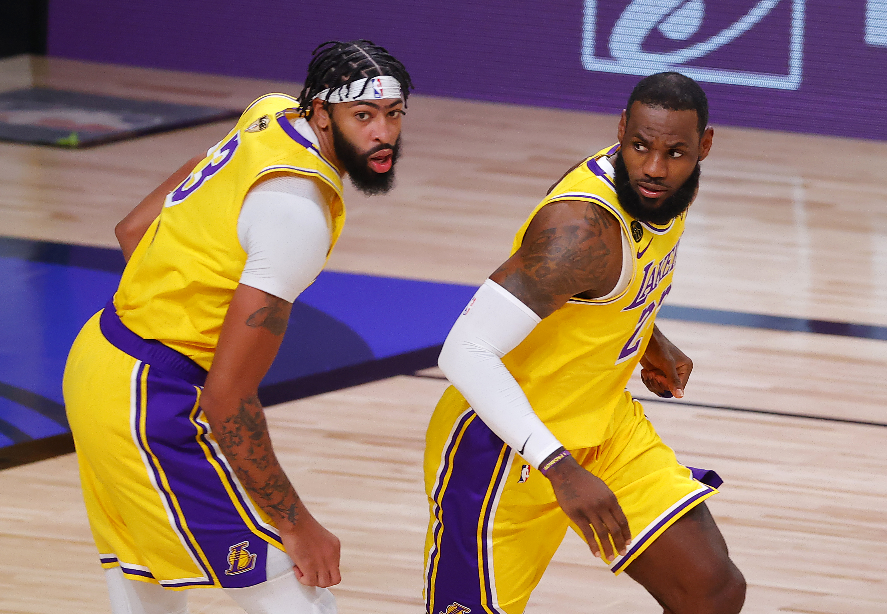 LA Lakers Steamroll Miami Heat in Game 1 of NBA Finals