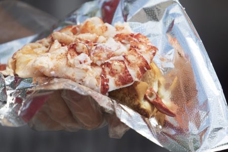 Consider the Lobster Roll: Chefs Settle the Maine-v.-Connecticut Debate
