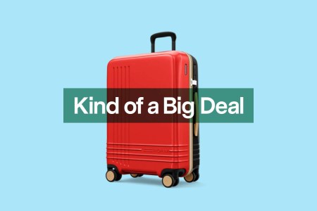 ROAM Luggage Sample Sale