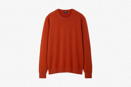 Deal: This Uniqlo Cashmere Sweater Is $50 Off