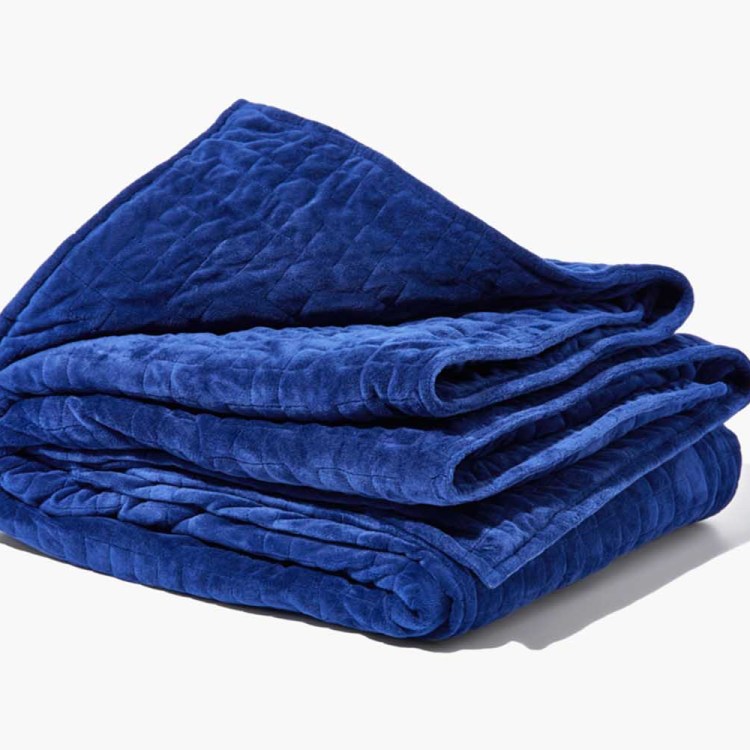 Deal: Stress-Relieving Gravity Blankets Are on Sale