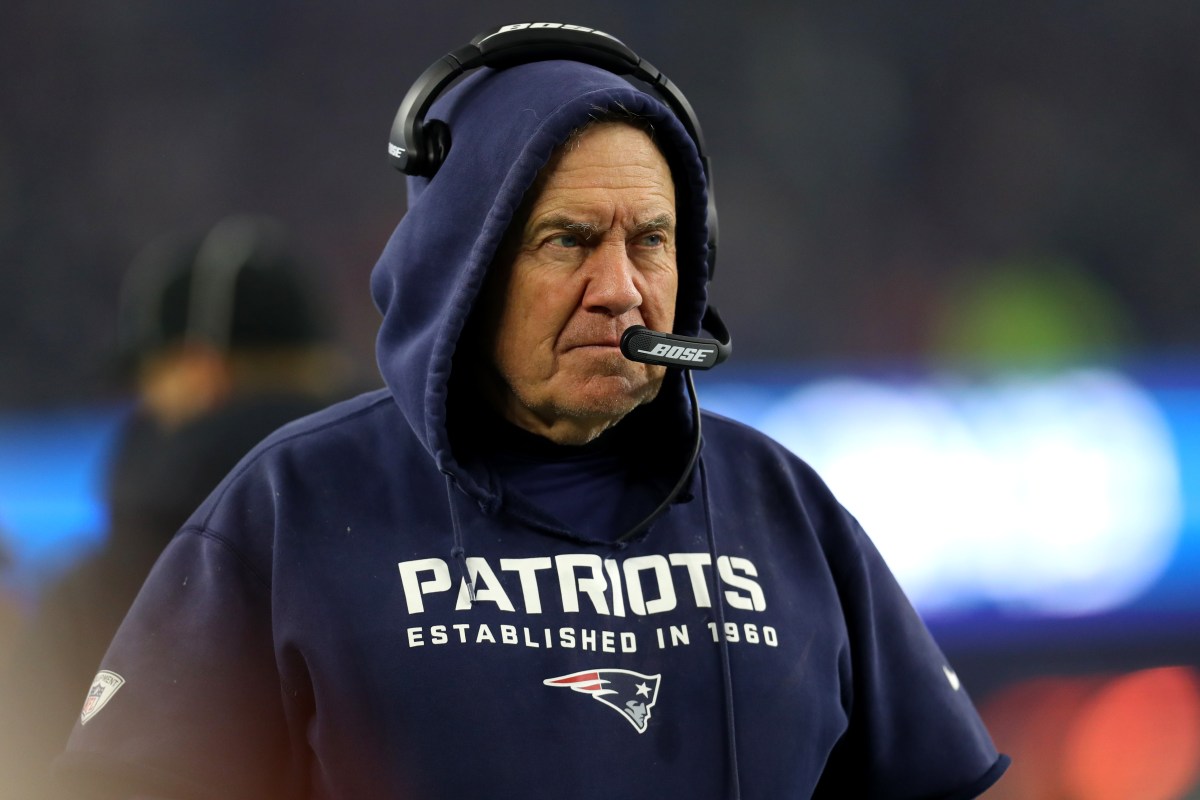 Bill Belichick during the 2020 AFC Wild Card Playoff game against the Tennessee Titans