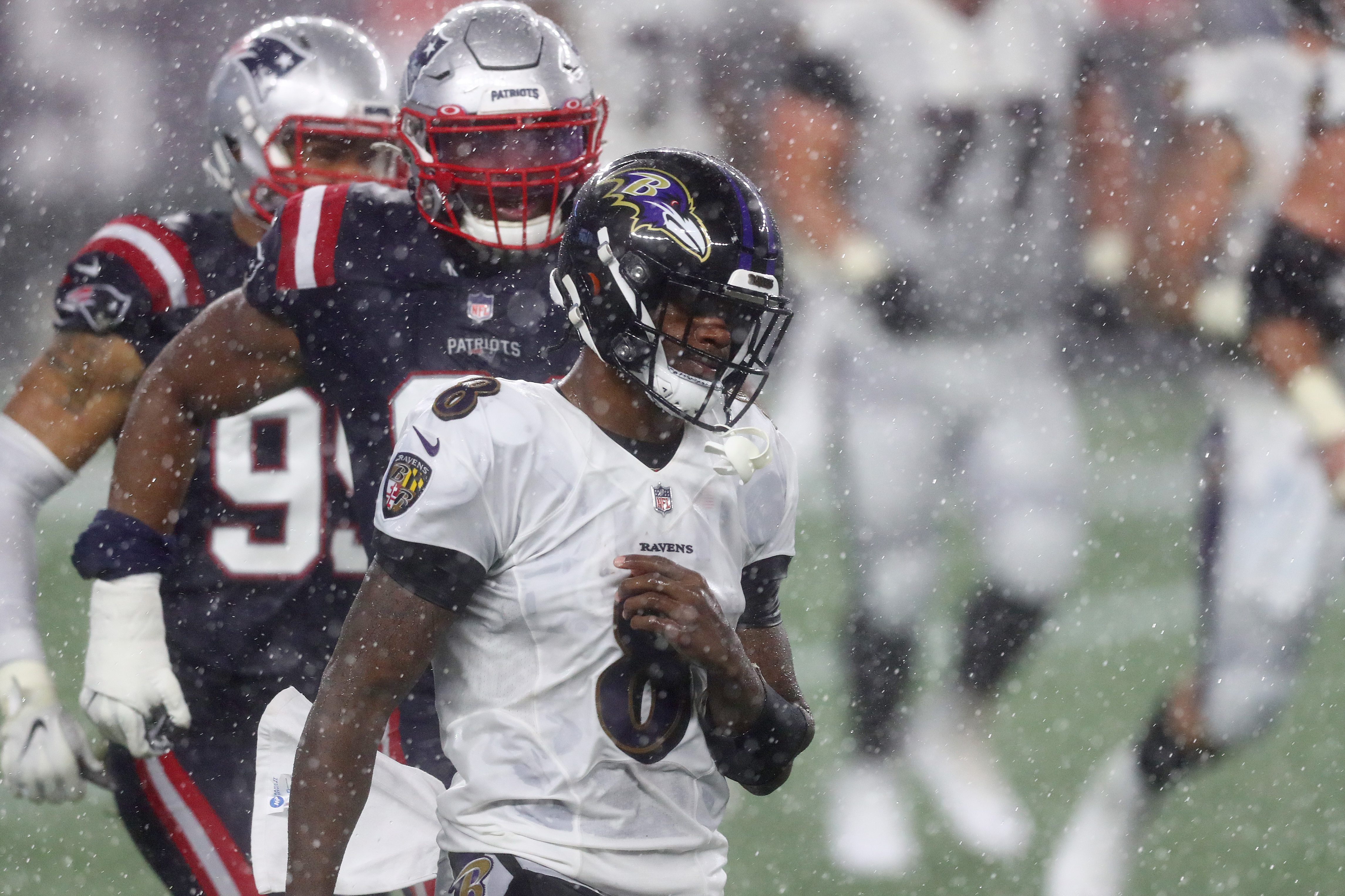 Patriots Upset Ravens 23-17 in Rain on "Sunday Night Football"