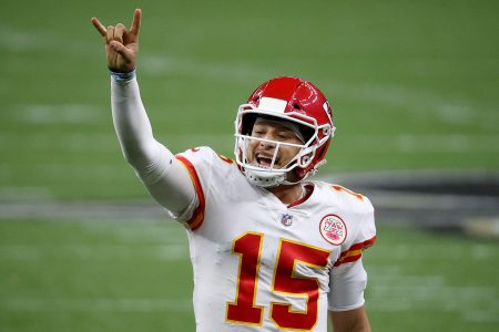 Patrick Mahomes Puts on a Show as Chiefs Top Saints