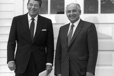 US President Reagan and Soviet leader Gorbachev at Reykjavik Summit, 1986