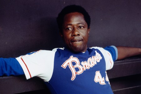 Baseball legend Hank Aaron dead at 86
