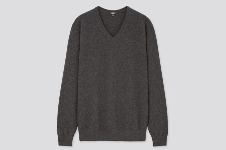 Deal: This Uniqlo Cashmere Sweater Is Just $50