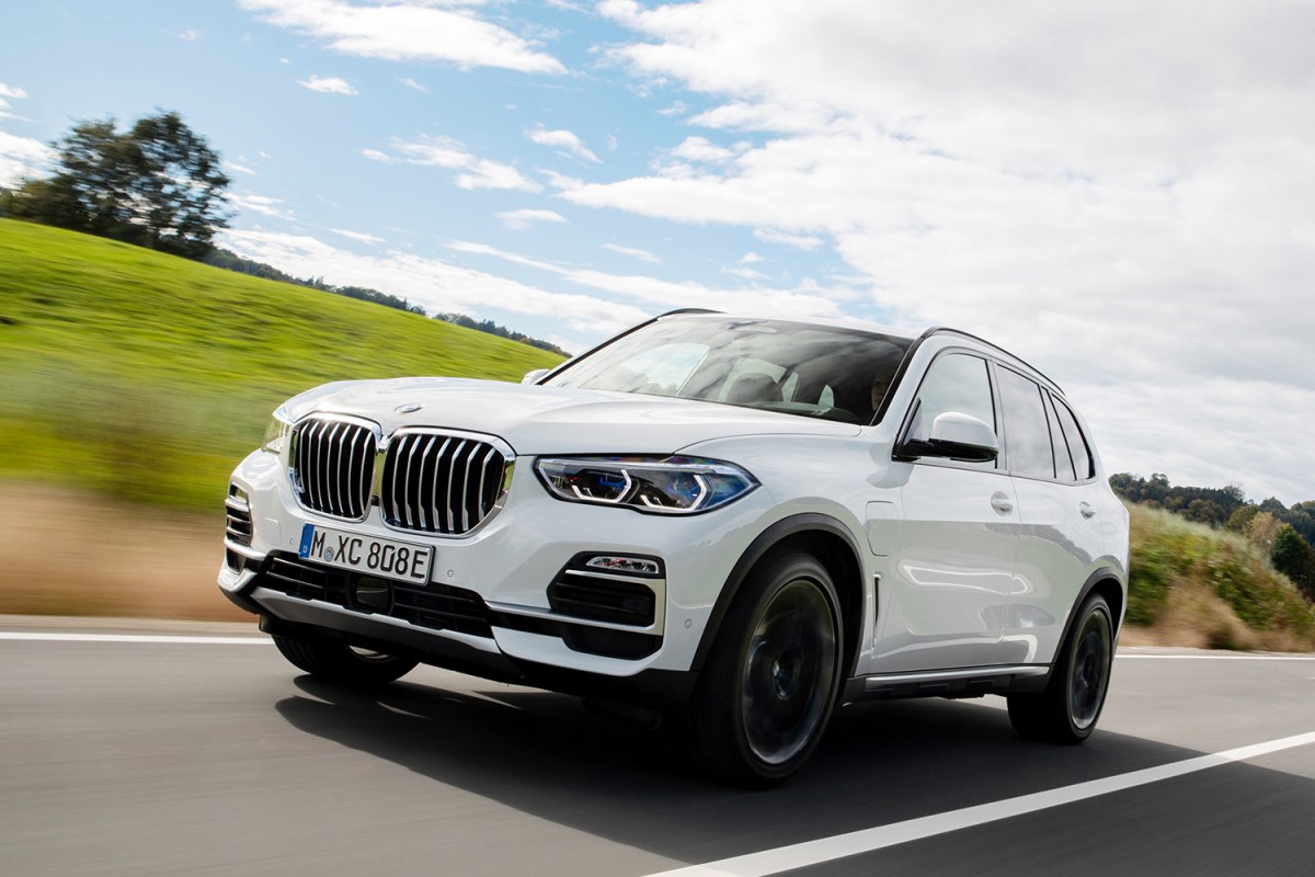 Review: The Plug-In 2021 X5 xDrive45e Is BMW’s Best SUV
