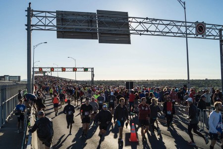 people running a marathon