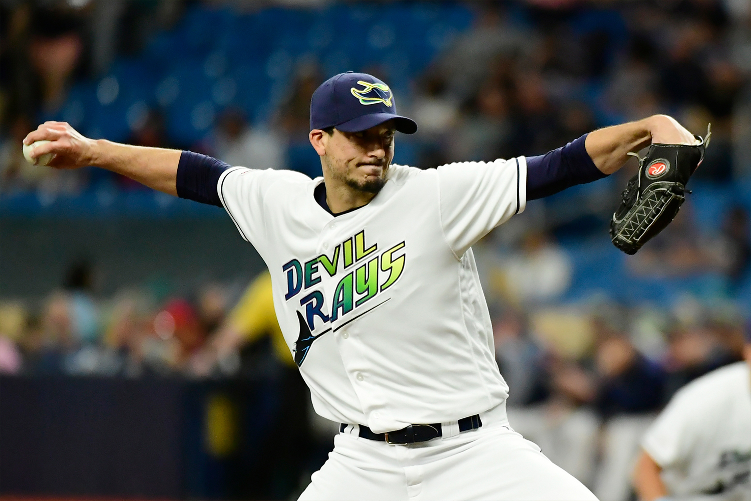 Charlie Morton #50 of the Tampa Bay Rays delivers a pitch in the first inning against the Boston Red Sox at Tropicana Field on April 20, 2019