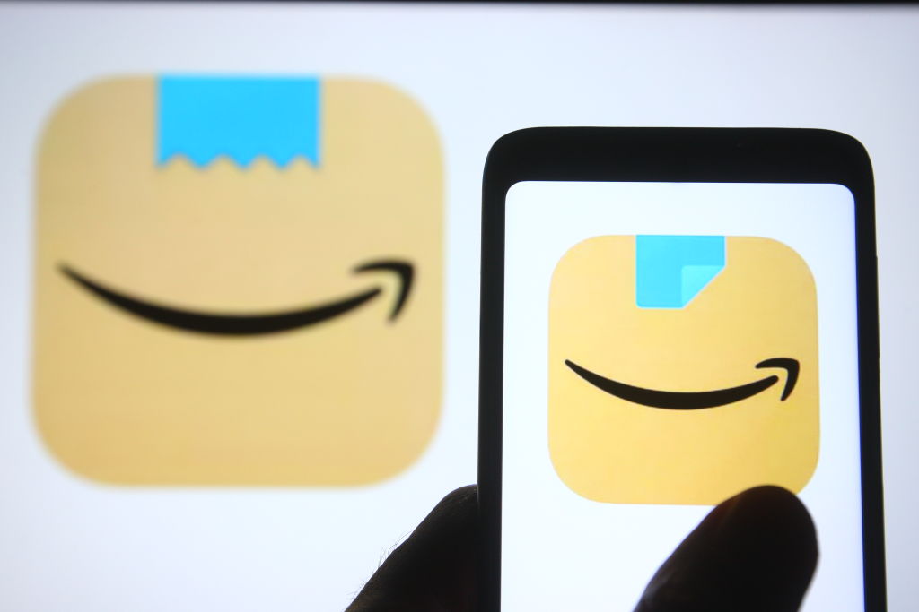 Amazon shopping app icon that looks like Hitler