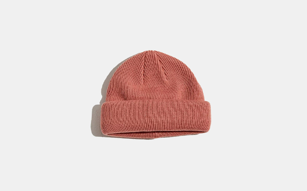 UO Short Circular Roll Knit Beanie in Pink