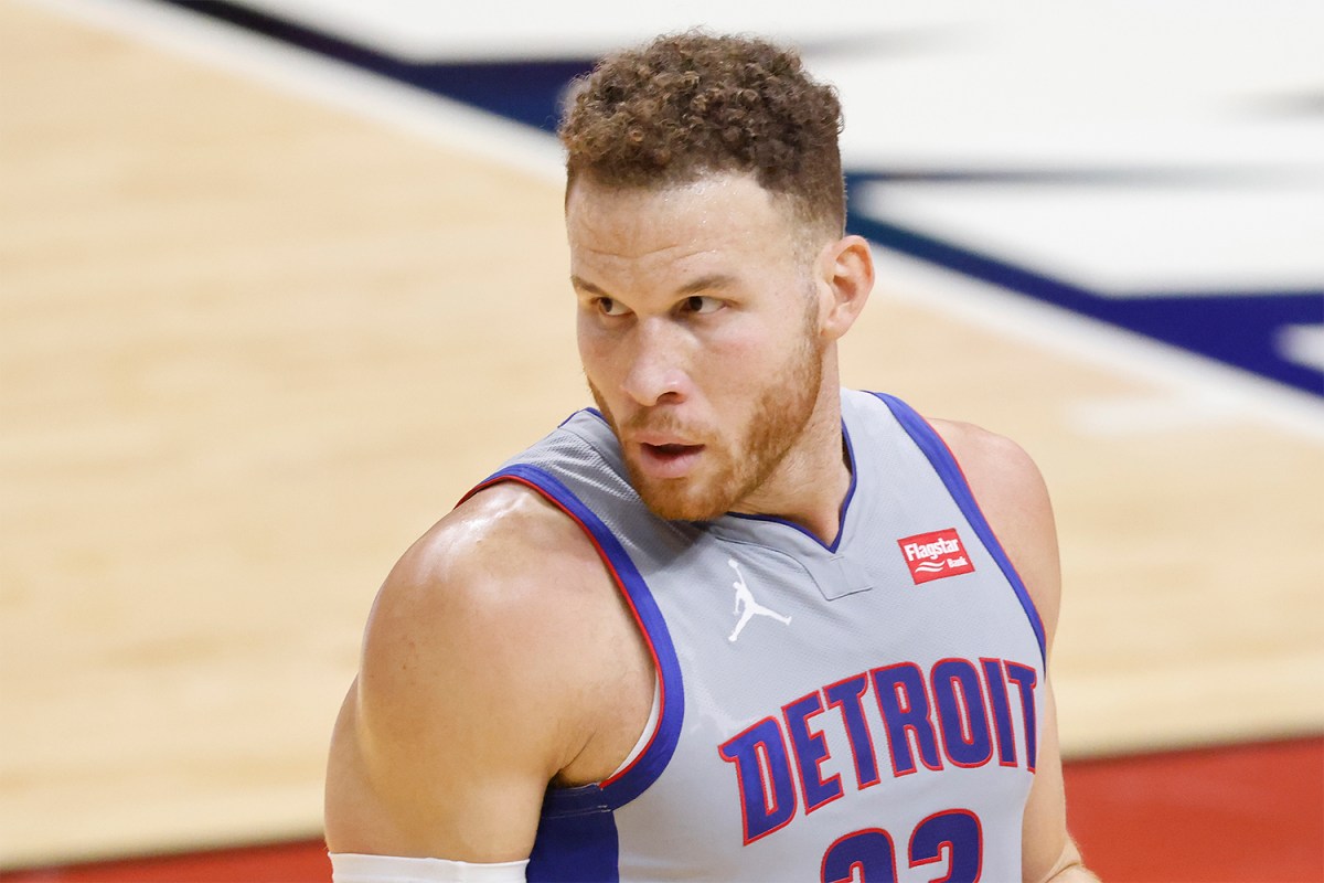 Blake Griffin playing for the Detroit Pistons
