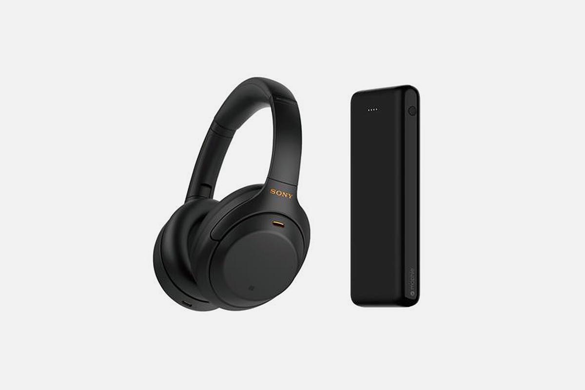 The Sony WH-1000XM4 headphones are on sale and come with a free power bank