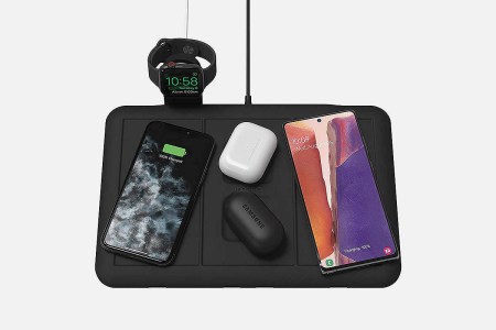 Mophie 4-in-1 Wireless Charging mat, now on sale at Amazon