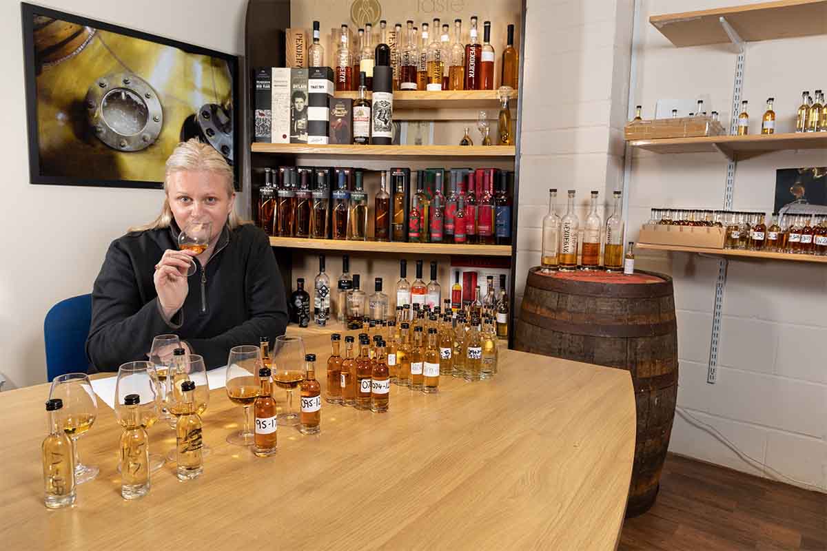 Review Penderyn Wants To Define Welsh Whisky, Legally and Figuratively