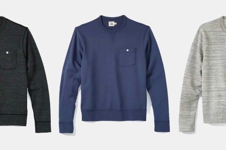 Deal: Flint and Tinder’s French Terry Pocket Crew Sweatshirt Is $26 Off
