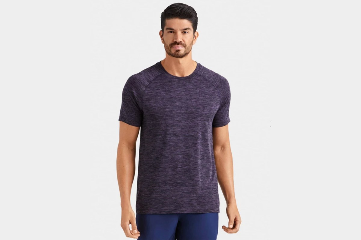 Rhone's Reign Tech Short Sleeve workout shirt for men