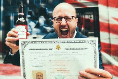 Roger Bennett of "Men in Blazers" celebrating his American citizenship
