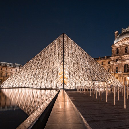 the louvre lit up at night