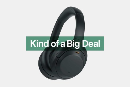 Deal: These Sony Noise-Canceling Headphones Are $150 Off