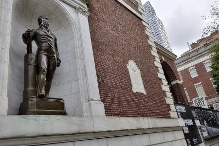 Alexander Hamilton statue