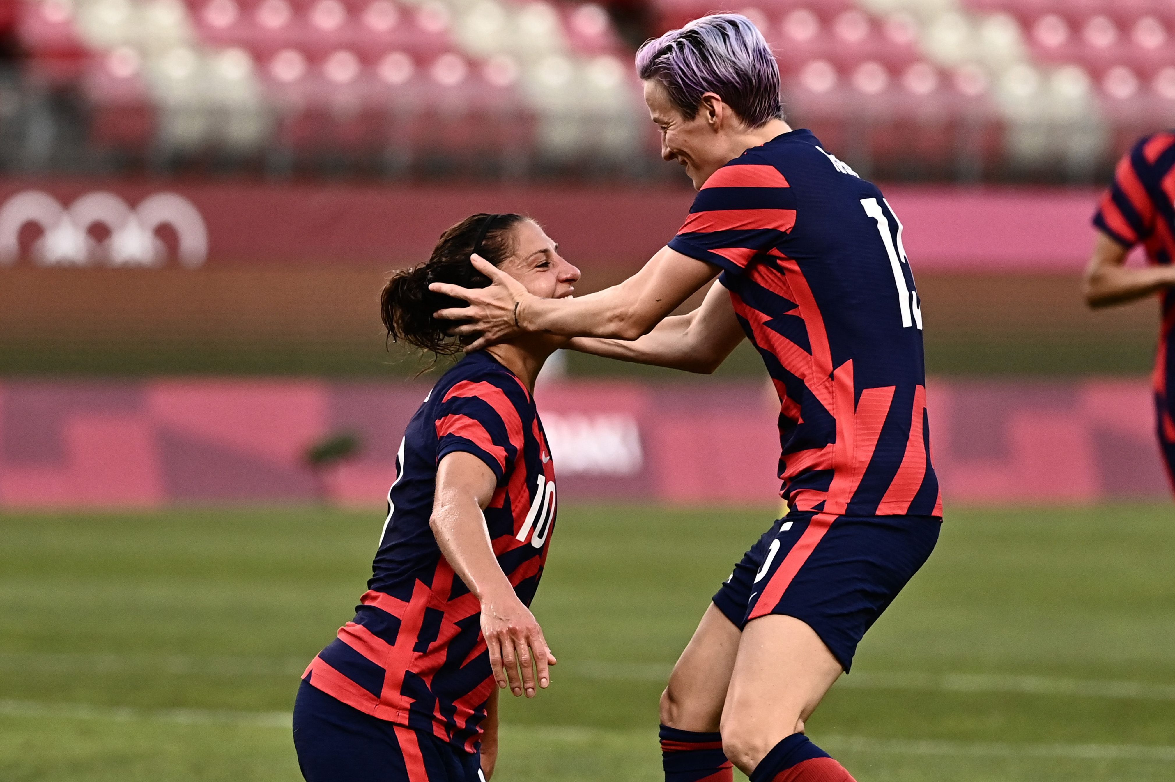 Megan Rapinoe Carli Lloyd Star For Uswnt In 4 3 Win Over Australia Insidehook Uswnt Schedule 2022