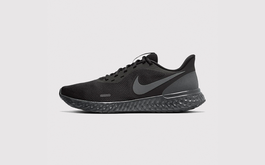 Nike Revolution 5 Shoe