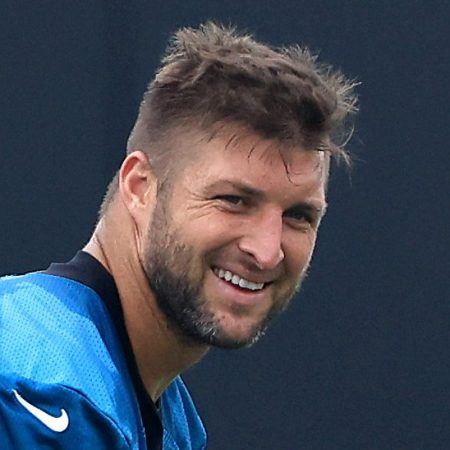 Tim Tebow practicing with the Jacksonville Jaguars prior to being cut