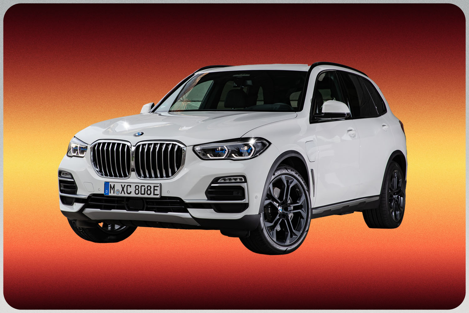 Our Pick for the Best Plug-In Hybrid Luxury SUV: 2022 BMW X5 xDrive45e in White