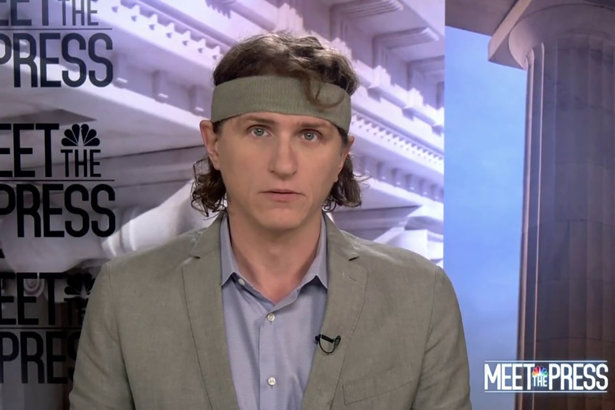 Jeff Horwitz appeared on Meet the Press with a new fashion choice. 