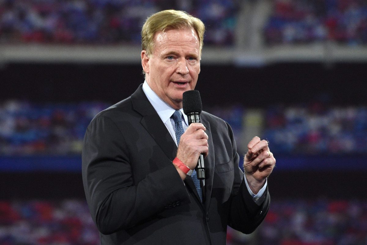 Roger Goodell speaks at the Robin Hood Benefit at Jacob Javits Center in 2021. 