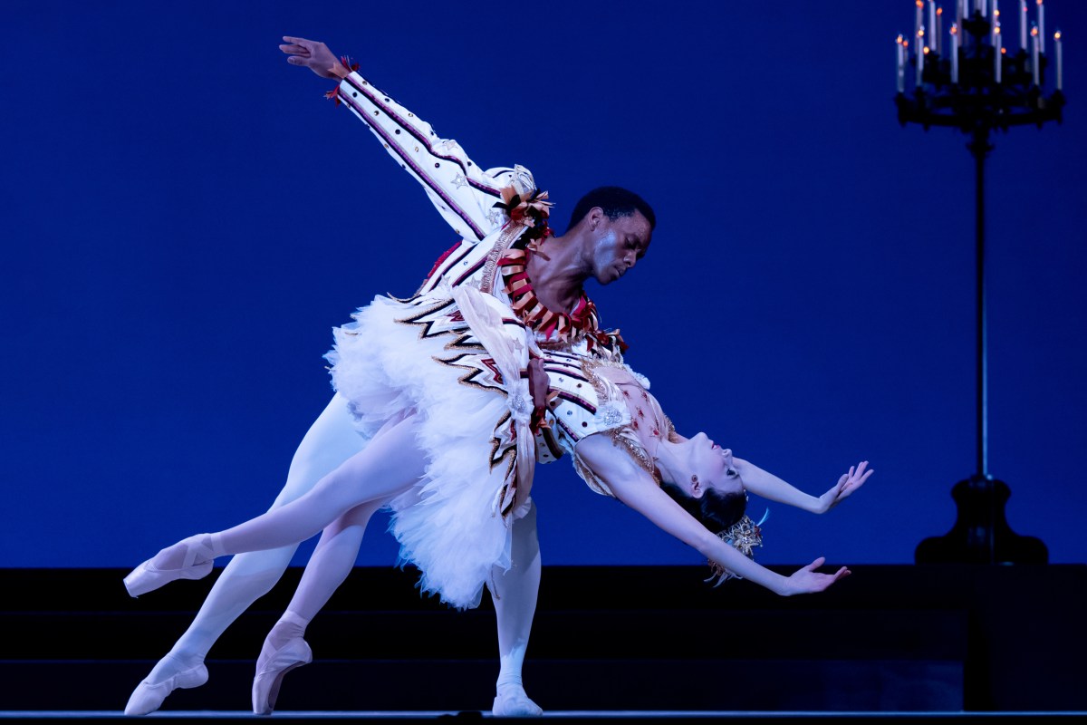 Andile Ndlovu performs with Katherine Barkman in a performance for the Washington Ballet