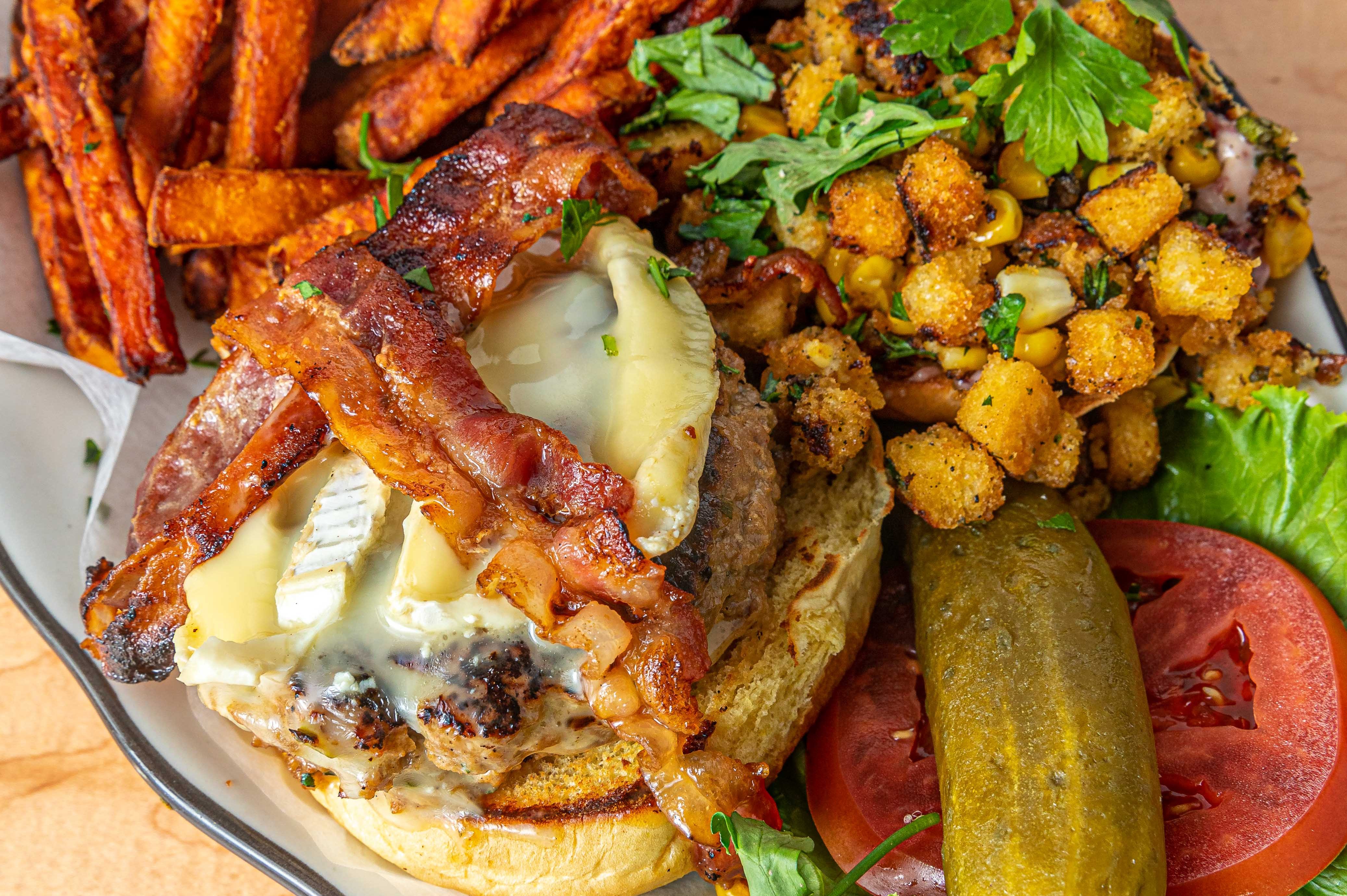 The Thanksgiving Burger Is a Holiday Miracle You, Yes You, Can Make