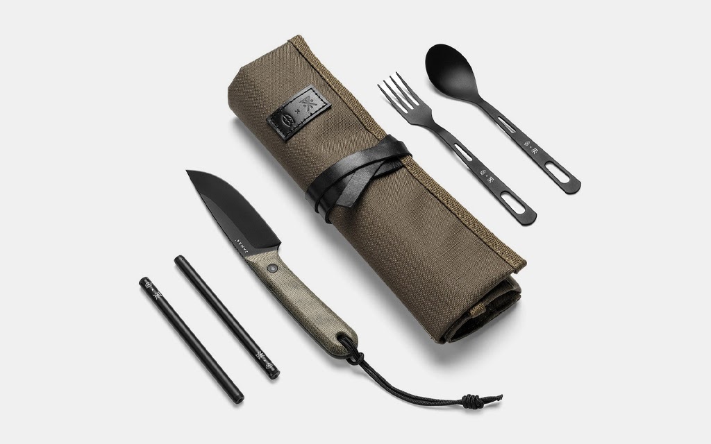 a travel kit with different utensils