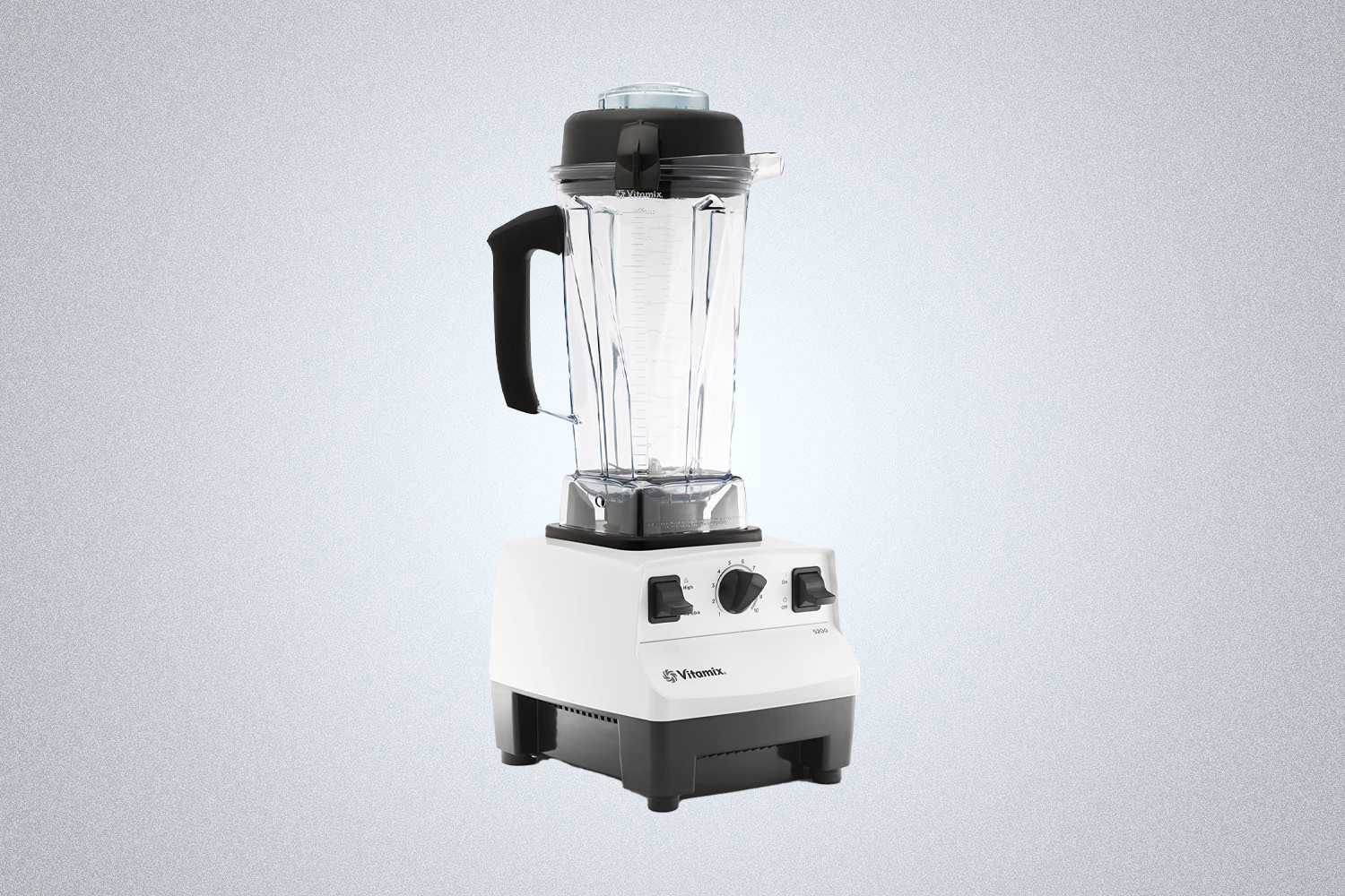 The Vitamix 5200 Standard Blender is a powerful blender for smoothies, protein shakes and other nutritious foods after working out