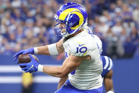 Cooper Kupp catches a ball against the Indianapolis Colts at Lucas Oil Stadium