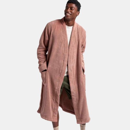 It's Your Last Chance to Cozy Up With Parachute's Supersoft Robe