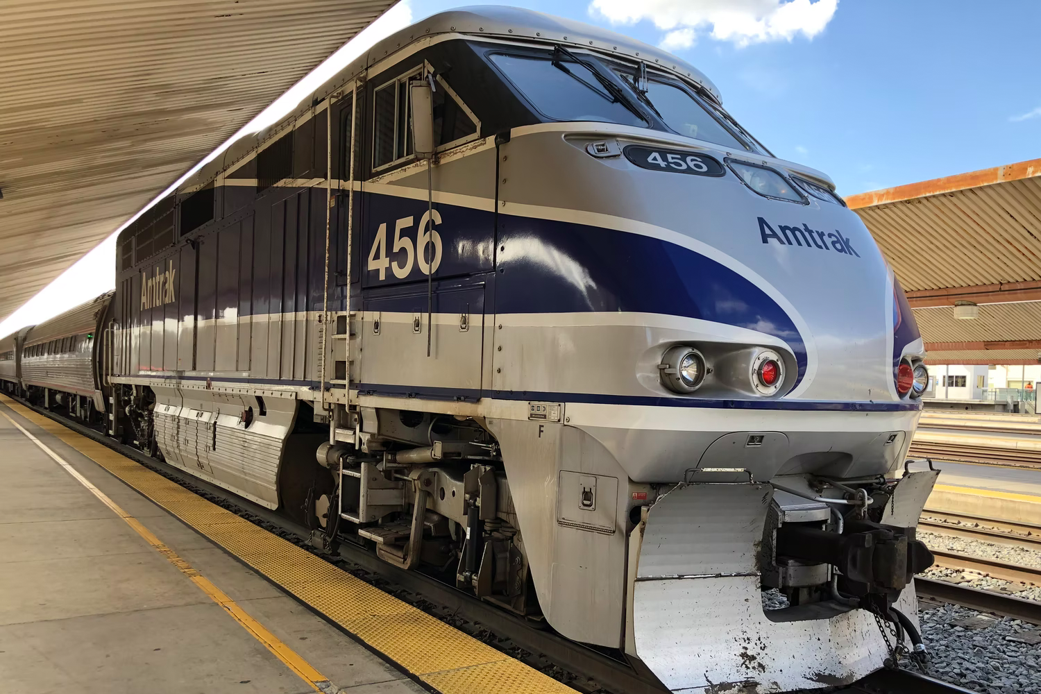 Amtrak Is Choosing a Very Weird Time to Suspend Its Vaccine Mandate