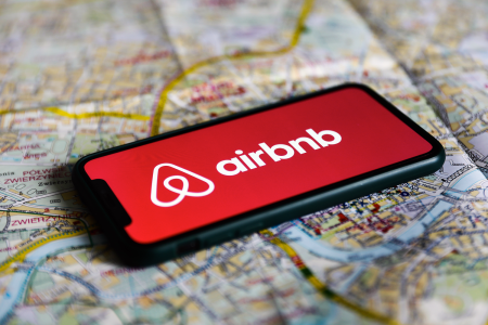 Oregon Rules to Hide Guest Names on Airbnb to Combat Discrimination