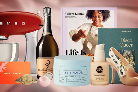 a sampling of the best valentine's day gifts for her in 2022